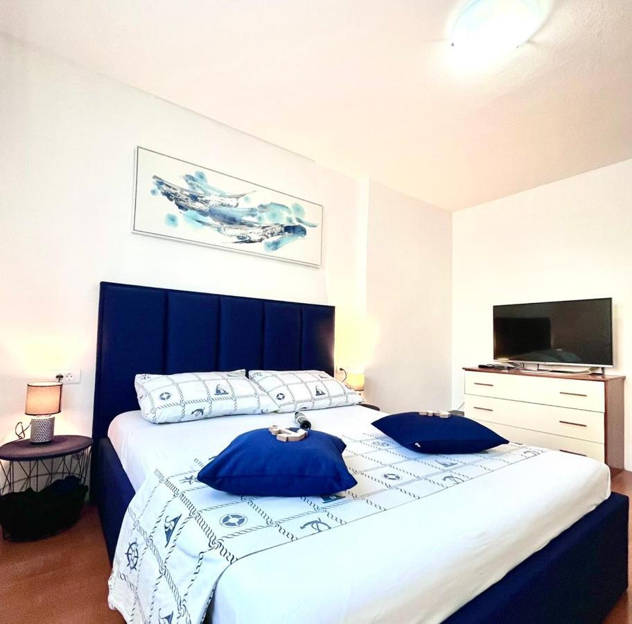 Luana Lux Apartment بولا المظهر الخارجي الصورة