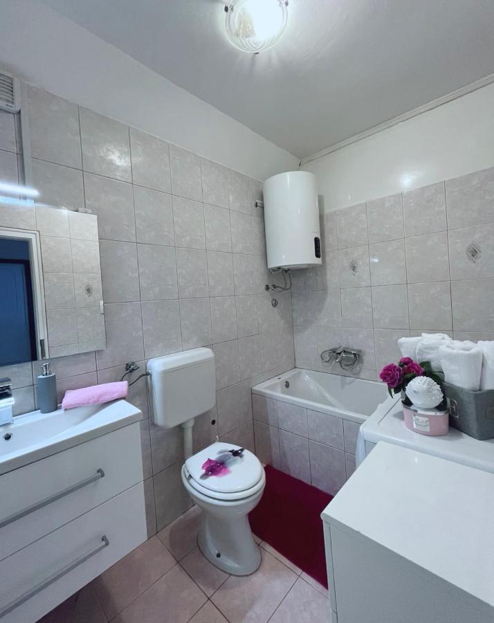 Luana Lux Apartment بولا المظهر الخارجي الصورة